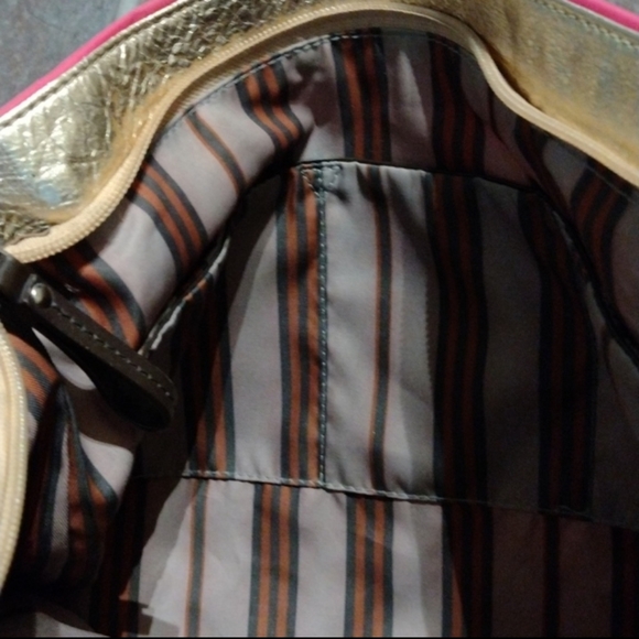 Danier leather pink and gold shoulder bag - Picture 5 of 11